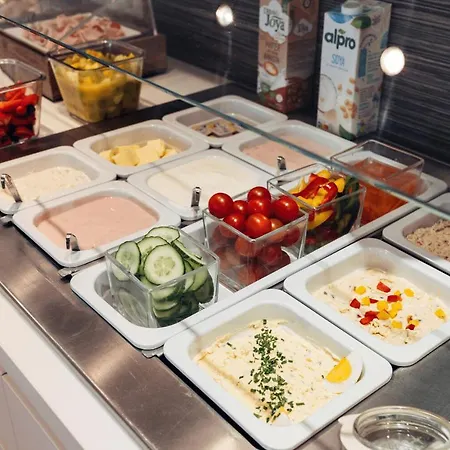 Hotel Harry's Linz-urfahr & 3*