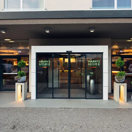 Hotel Harry's Linz-urfahr & 3*