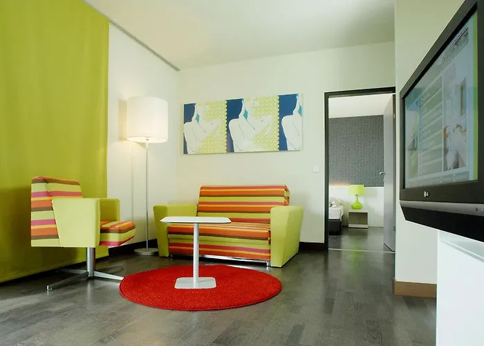 Harry's Linz-urfahr & 3* לינץ