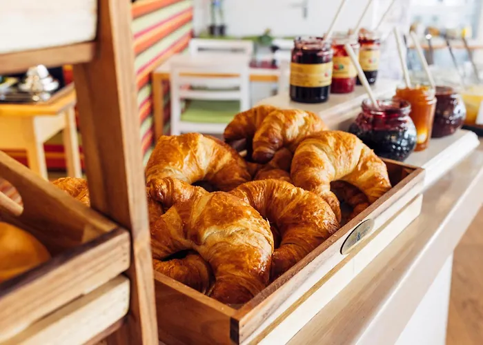 Harry's Linz-urfahr & מלון