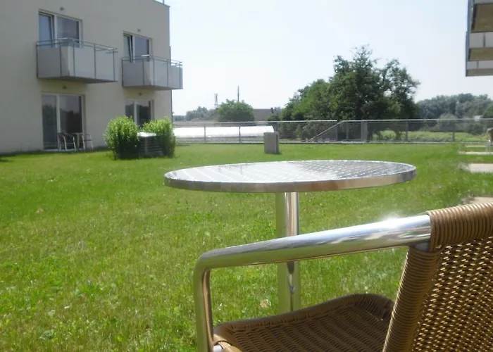 Harry's Linz-urfahr & מלון