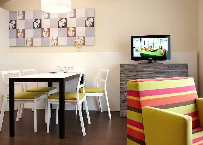 מלון Harry's Linz-urfahr & לינץ