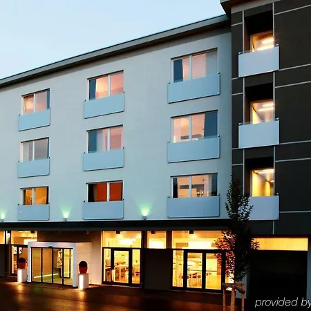 Готель Harry's Linz-urfahr &